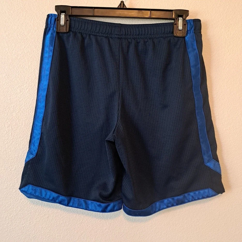 Nike boys activewear